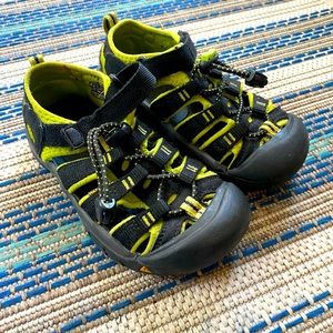 Keen sandals size 12 kids